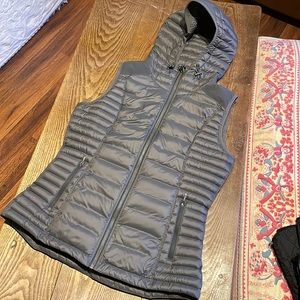 Kuhl puff vest size Women’s Small